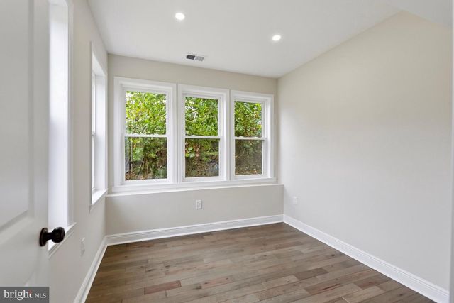 1403 GARRISONVILLE RD, Stafford, VA 22556
