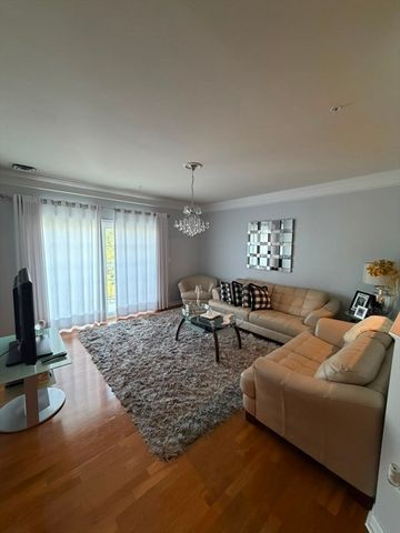 57 Augustus Court 3003, Reading, MA 01867