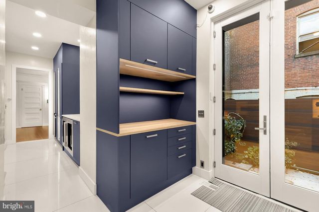 2137 R ST NW, Washington, DC 20008