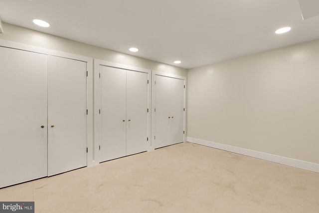 2137 R ST NW, Washington, DC 20008