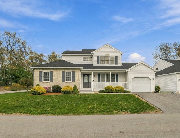 14 Crab Apple Ln 14, Franklin, MA 02038