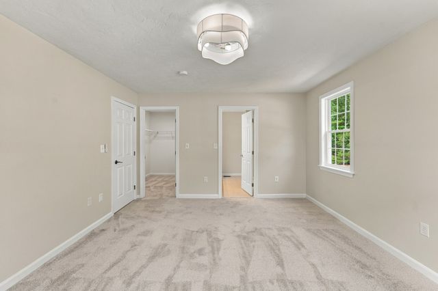 14 Crab Apple Ln 14, Franklin, MA 02038
