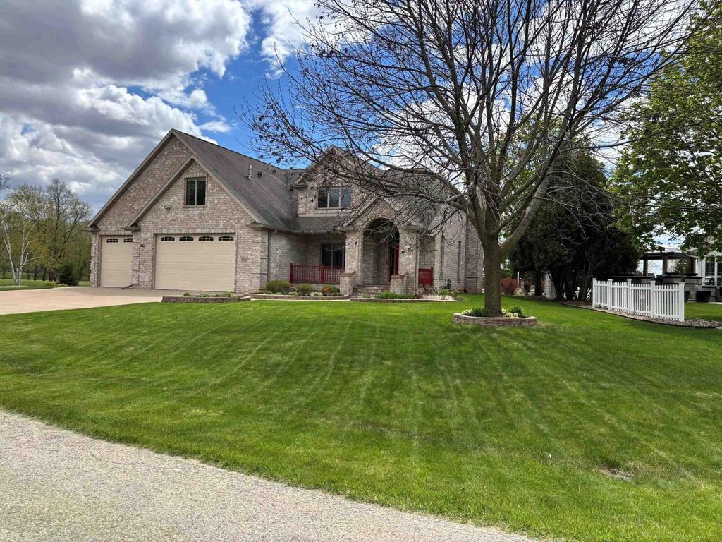 W5085 FOX LANE, Sherwood, WI 54169