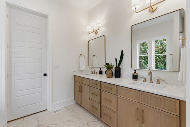 3719 Estes Rd, Nashville, TN 37215