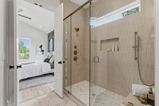 3719 Estes Rd, Nashville, TN 37215