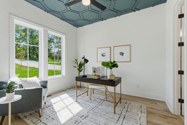 3719 Estes Rd, Nashville, TN 37215