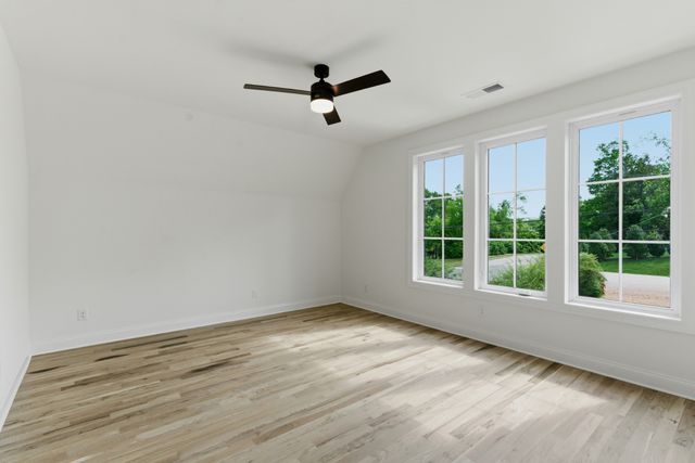 3719 Estes Rd, Nashville, TN 37215