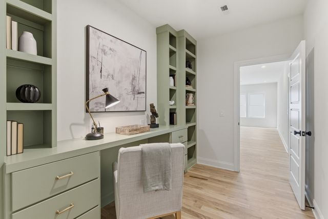 3719 Estes Rd, Nashville, TN 37215