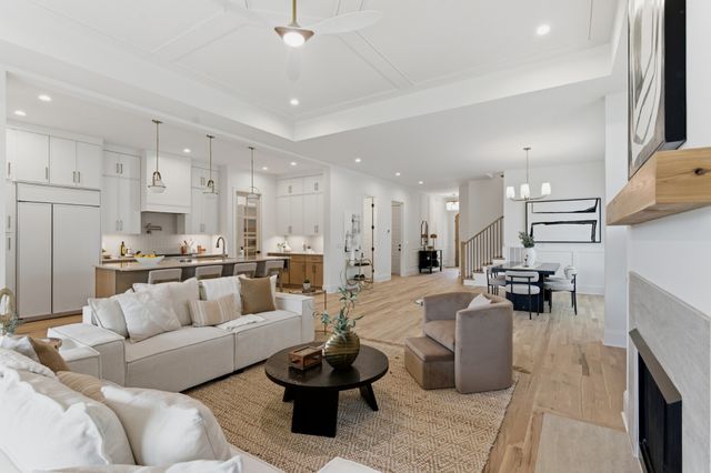 3719 Estes Rd, Nashville, TN 37215