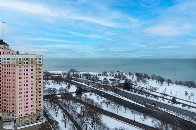 5455 N Sheridan Road 2403, Chicago, IL 60640