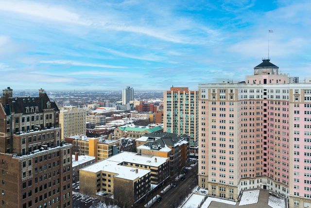 5455 N Sheridan Road 2403, Chicago, IL 60640