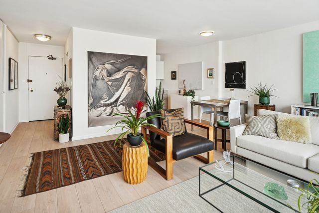 5455 N Sheridan Road 2403, Chicago, IL 60640