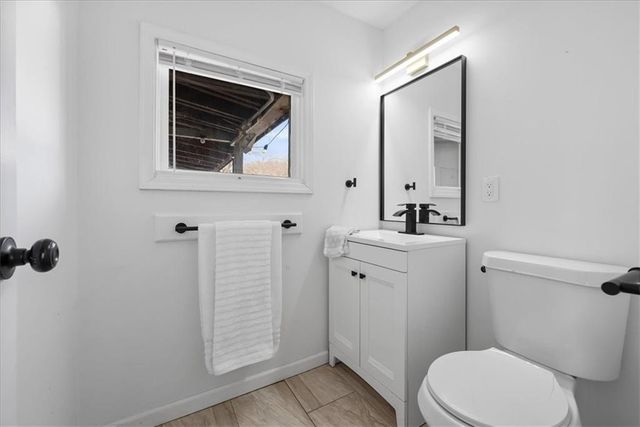 7641 Antioch Road, Overland Park, KS 66204