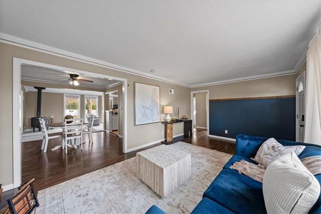 7641 Antioch Road, Overland Park, KS 66204