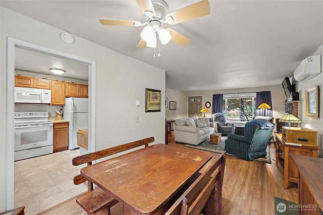 2016 Sycamore Street SE, Lacey, WA 98503