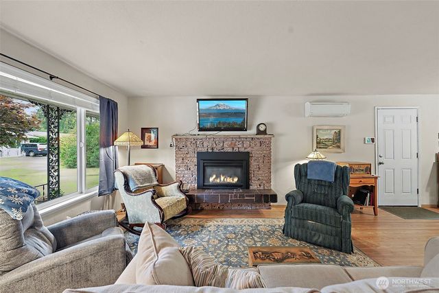 2016 Sycamore Street SE, Lacey, WA 98503