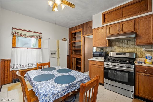2011 E 31st Street, Lorain, OH 44055