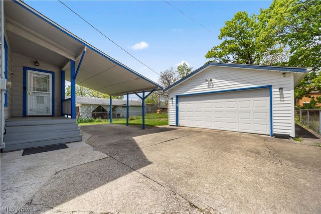 2011 E 31st Street, Lorain, OH 44055
