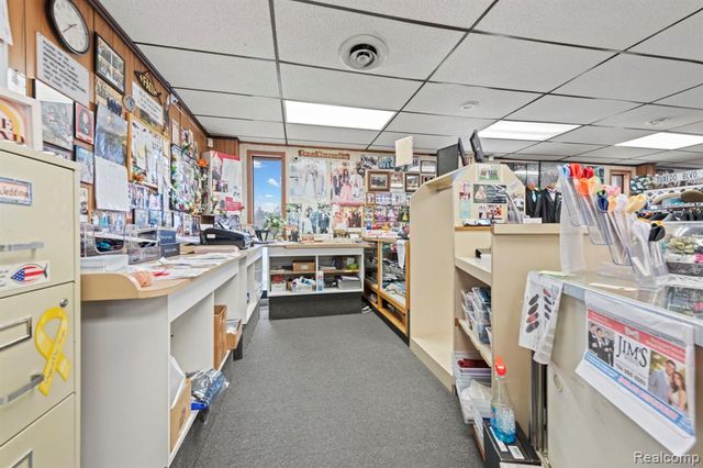 13238 Dix Toledo Road, Southgate, MI 48195