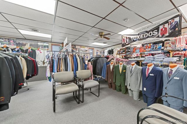 13238 Dix Toledo Road, Southgate, MI 48195