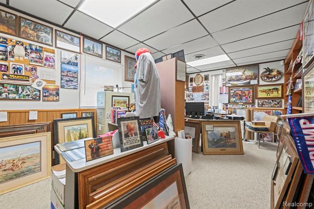 13238 Dix Toledo Road, Southgate, MI 48195