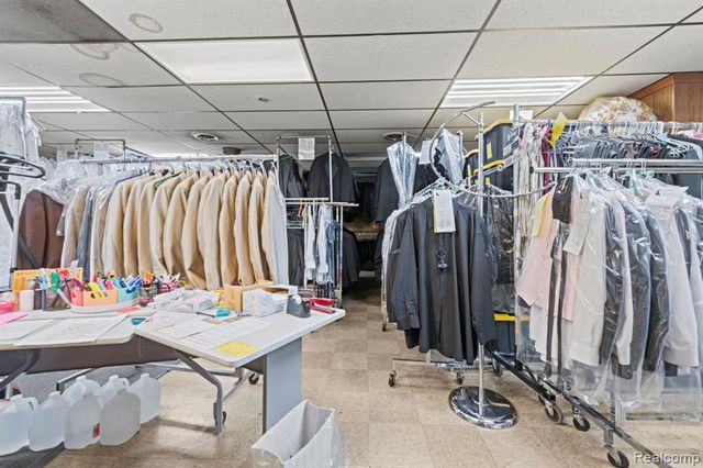 13238 Dix Toledo Road, Southgate, MI 48195