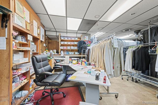 13238 Dix Toledo Road, Southgate, MI 48195