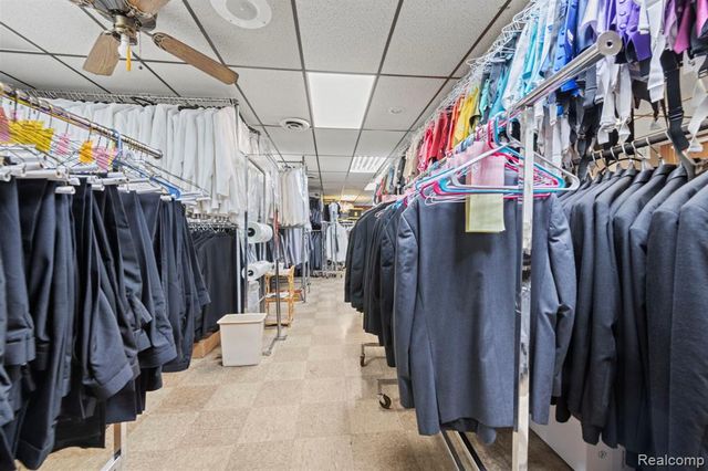 13238 Dix Toledo Road, Southgate, MI 48195