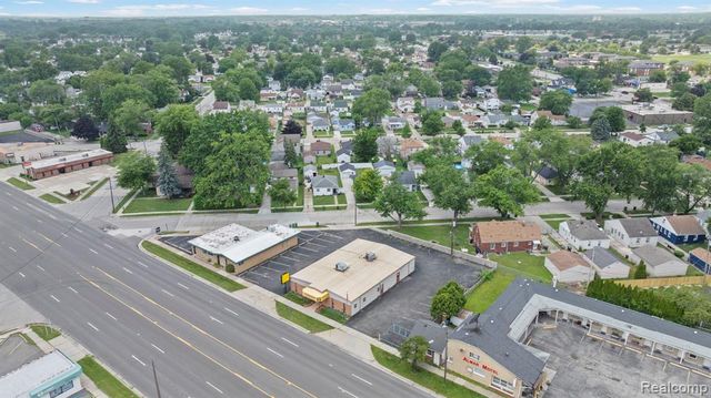 13238 Dix Toledo Road, Southgate, MI 48195