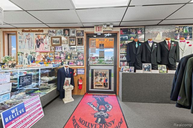 13238 Dix Toledo Road, Southgate, MI 48195