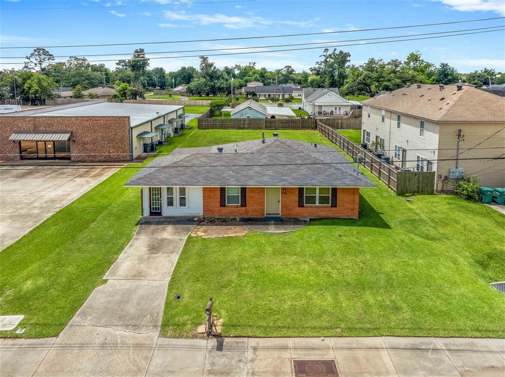 419 Cypress Street, Sulphur, LA 70663