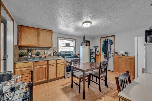 4425 Queen Anne Avenue, Lorain, OH 44052