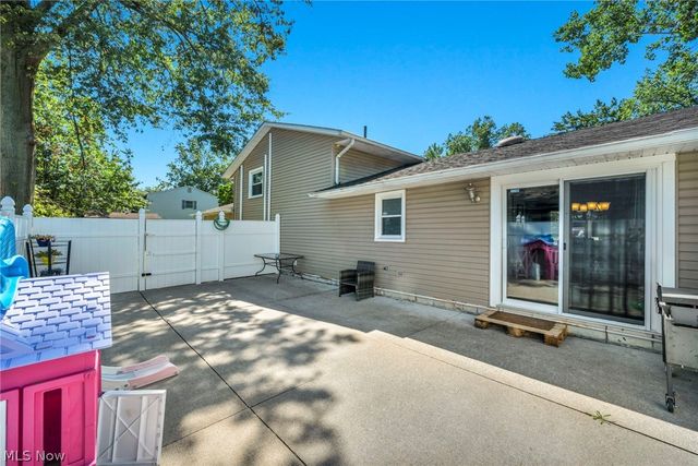 4425 Queen Anne Avenue, Lorain, OH 44052