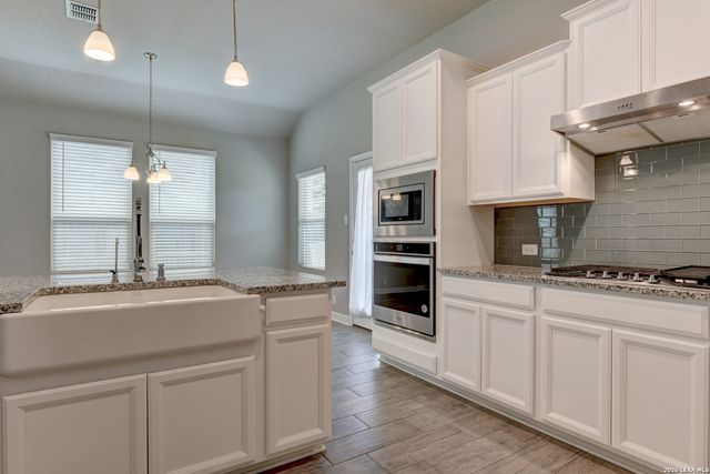 515 Scenic Song Dr., Spring Branch, TX 78070