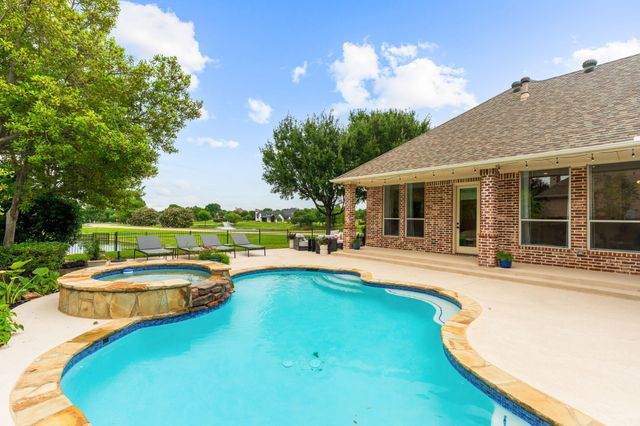 1307 Silverlake Road, Mckinney, TX 75072