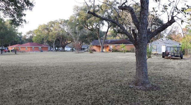 1618 Bernie Avenue, Rosenberg, TX 77471