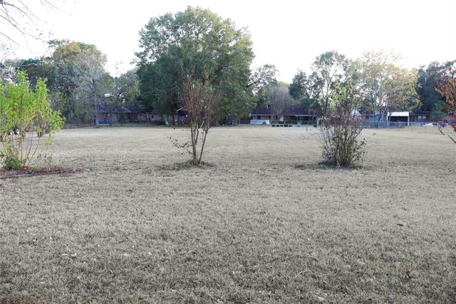 1618 Bernie Avenue, Rosenberg, TX 77471