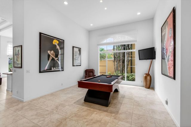 17728 Villa Club Way, Boca Raton, FL 33496