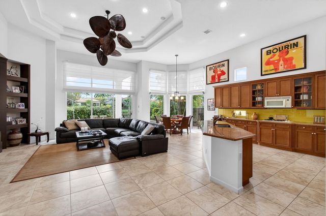 17728 Villa Club Way, Boca Raton, FL 33496