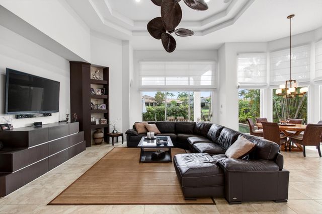 17728 Villa Club Way, Boca Raton, FL 33496