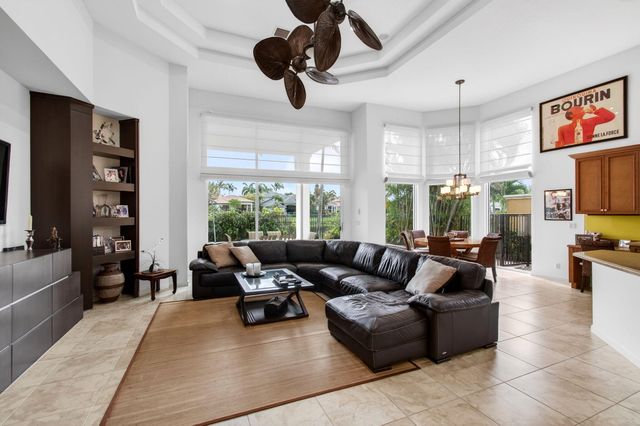 17728 Villa Club Way, Boca Raton, FL 33496