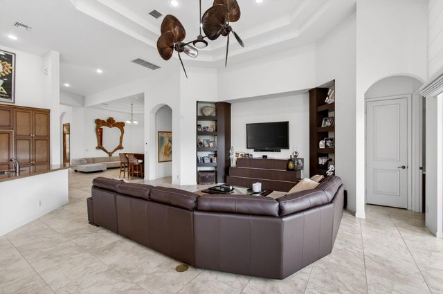 17728 Villa Club Way, Boca Raton, FL 33496