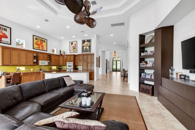 17728 Villa Club Way, Boca Raton, FL 33496