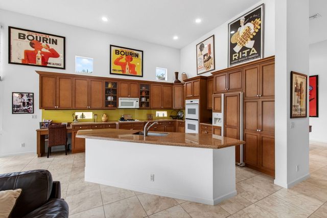 17728 Villa Club Way, Boca Raton, FL 33496