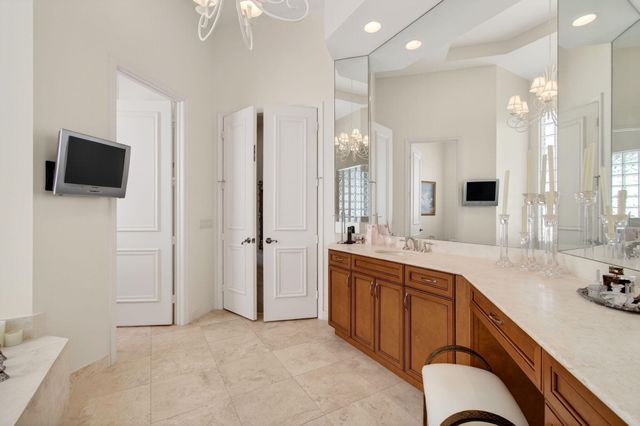 17728 Villa Club Way, Boca Raton, FL 33496