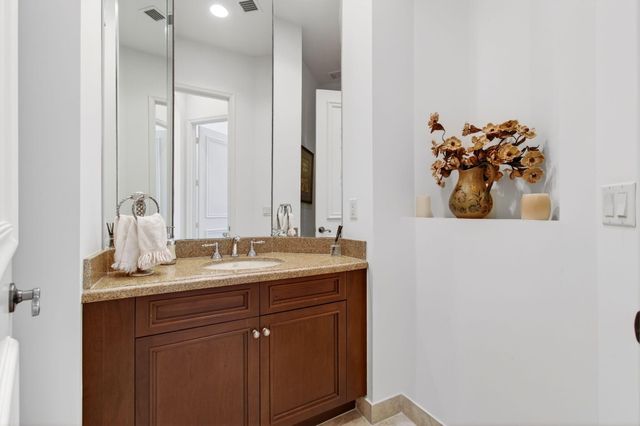 17728 Villa Club Way, Boca Raton, FL 33496