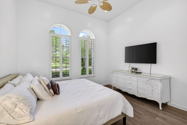 17728 Villa Club Way, Boca Raton, FL 33496