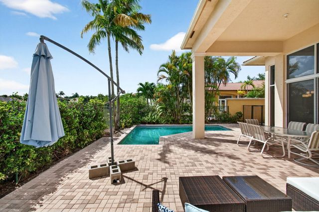 17728 Villa Club Way, Boca Raton, FL 33496