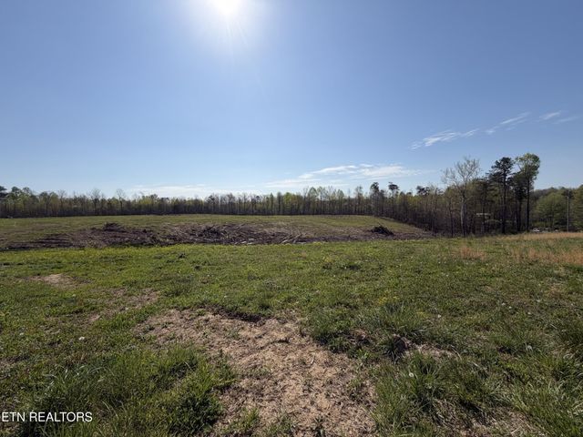 532 White Oak Rd, Jamestown, TN 38556