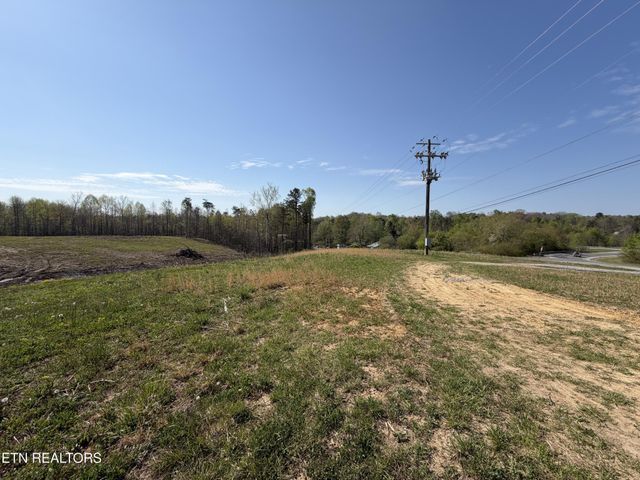 532 White Oak Rd, Jamestown, TN 38556